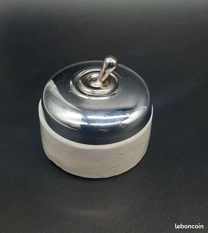 interrupteur ancien porcelaine et chrome simple allumage