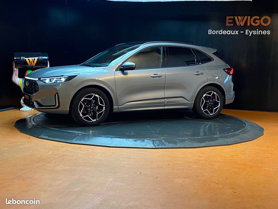 FORD KUGA 2.5 DURATEC 180H 150 HYBRID FHEV ST LINE X 4X2 / TOIT OUVRANT PANORAMIQUE / CARPLAY / CAMÉRa 360 (image 28)