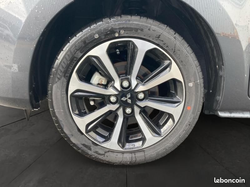 Mitsubishi Space Star 1.2 MIVEC 71ch Red Line EDITION 2024 (image 14)