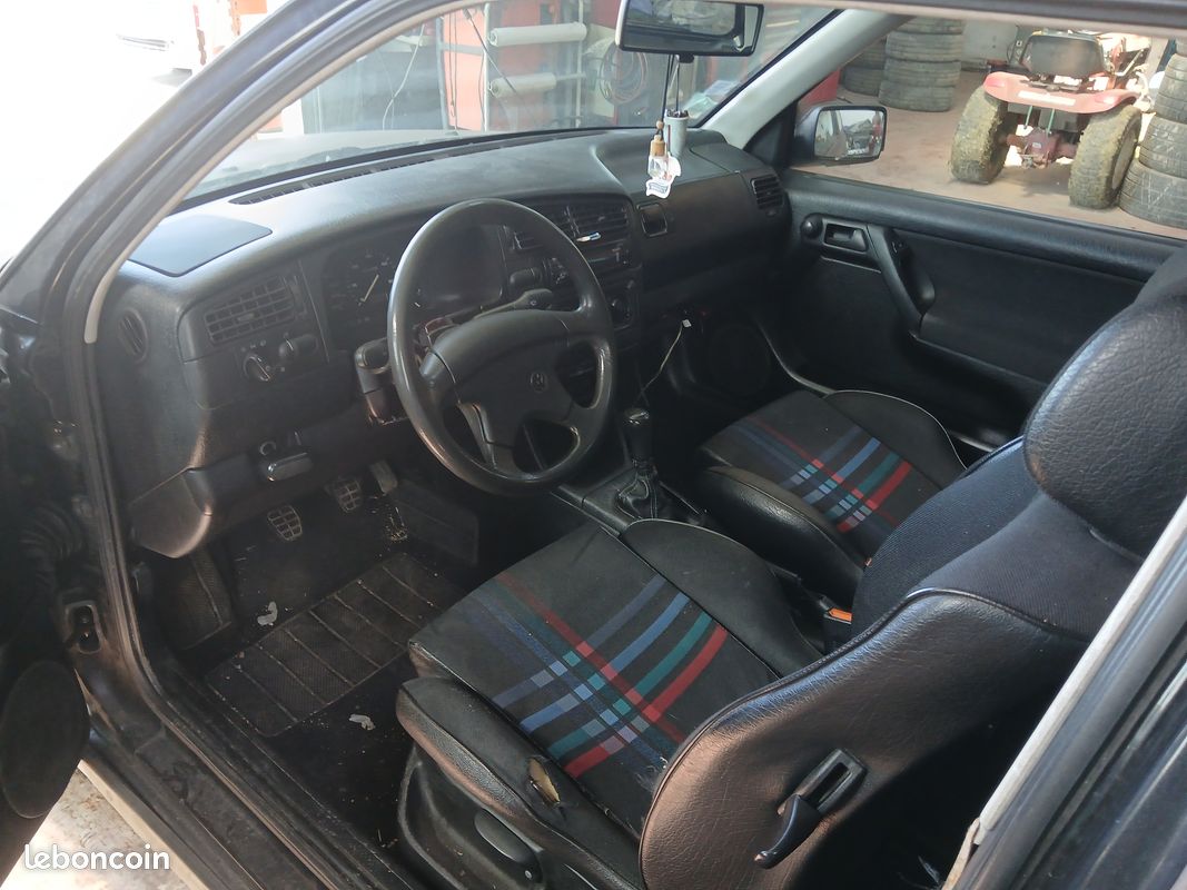 Pieces detachees volkswagen golf iii 1.9d 65 8v de 1993 (image 5)