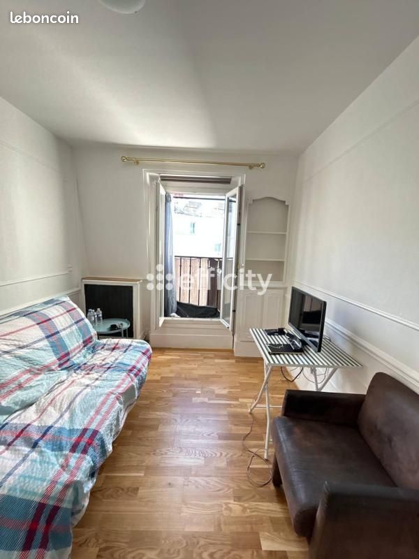 Appartement 2 pièces 27 m² · à Paris 15 · 27 m² · 308 000 €