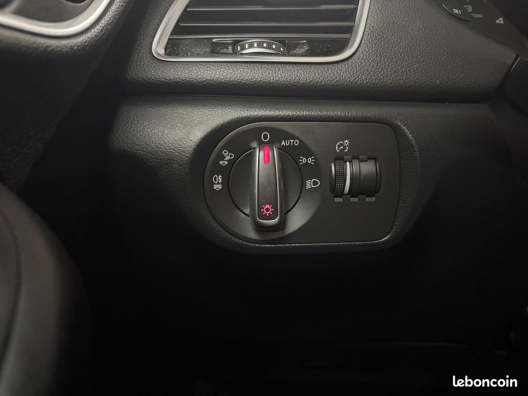 AUDI Q3 Q3 2.0 TDI 120 ch S line (image 37)