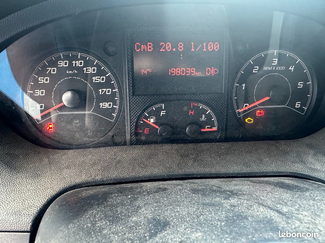 Citroën Jumper Fourgon Grand Volume TOLE 35 L2H2 BLUEHDI 130 S&S BVM6 CLUB / MOTEUR 77000 KM GARANTIE FACTURE (image 12)