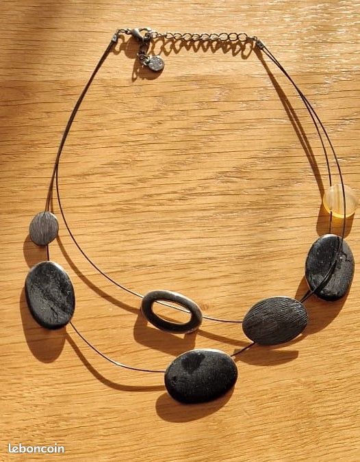 Collier noir/gris Ikita (image 1)