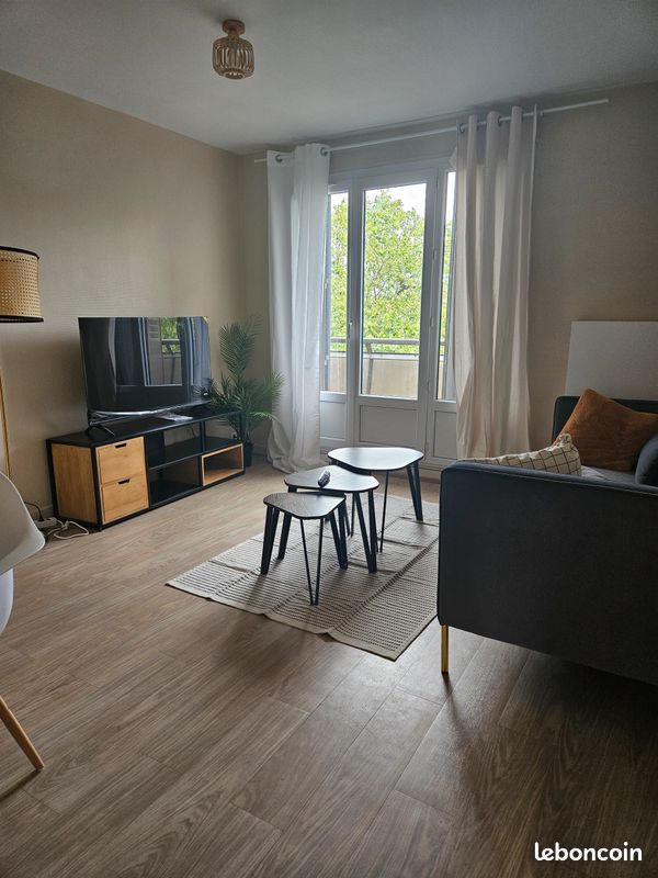 Appartement 4 pièces 61 m² · à Vénissieux · 61 m² · 1 190 €