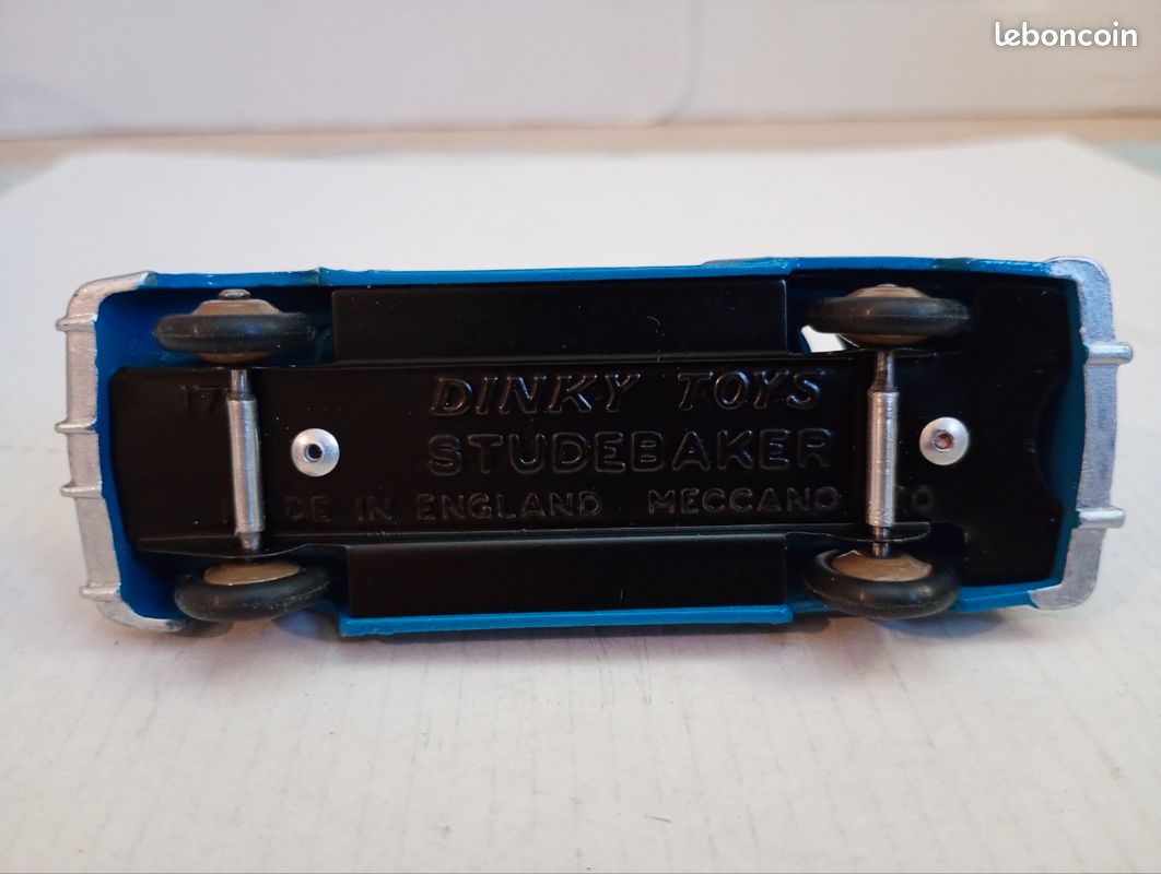 Dinky Toys 172 – Studebaker Land Cruiser Bicolore (Miniature Voiture Ancienne)