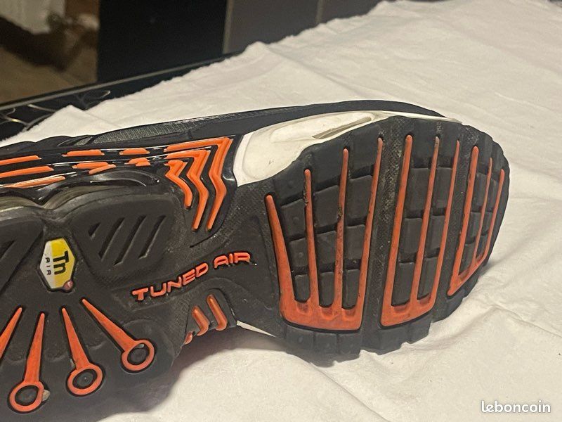 Nike Air Max Plus Tuned Air homme noir/orange EU 42,5 FV6914-001 (image 10)