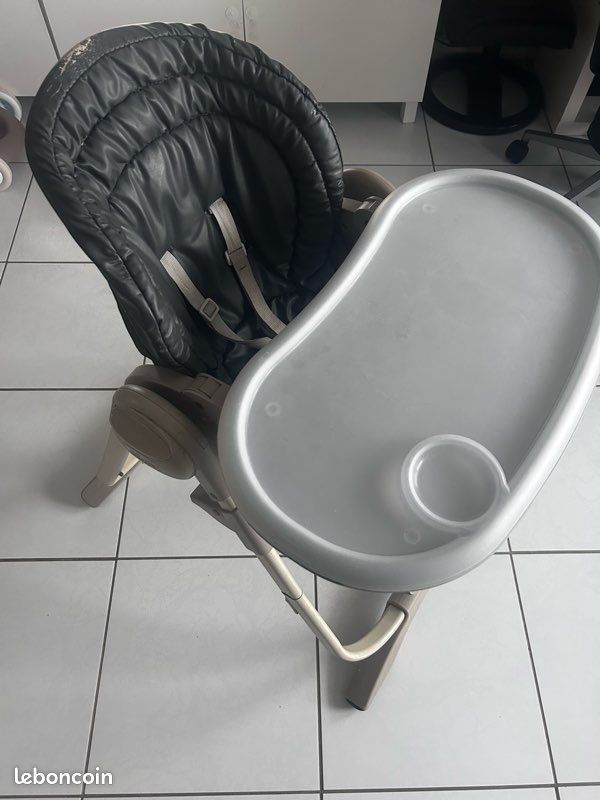 Chaise haute Chicco (image 1)