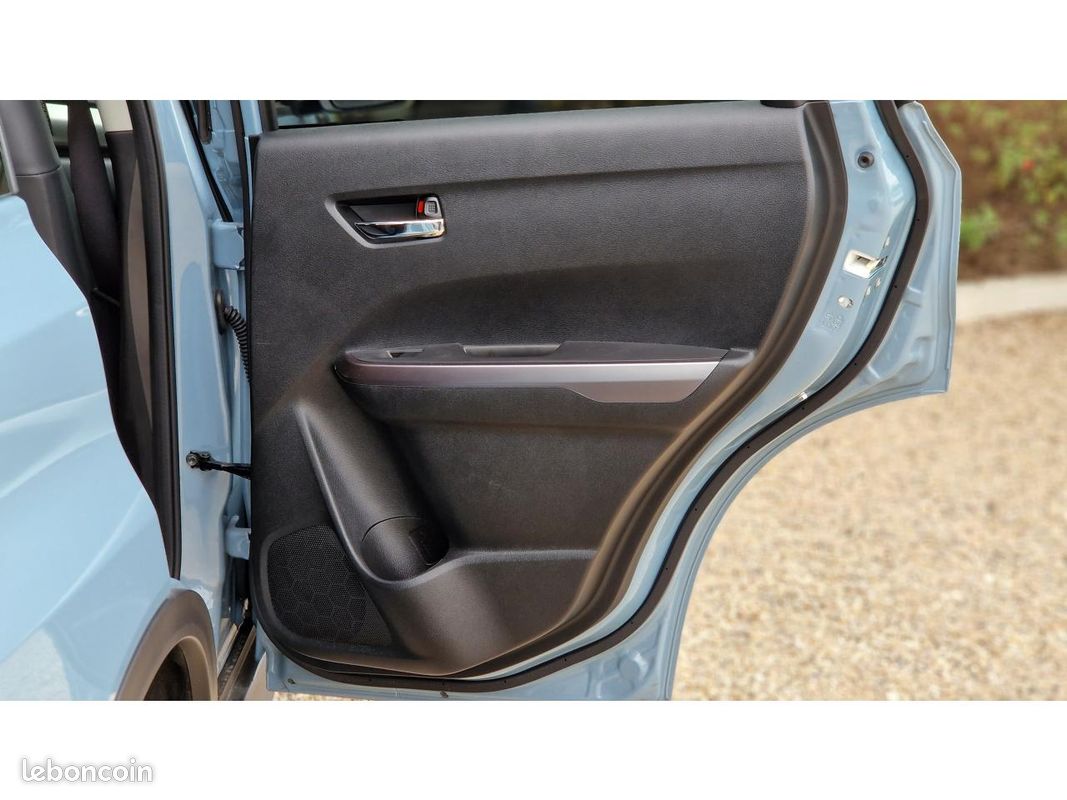 SUZUKI VITARA 1.4 Boosterjet + Hybrid SHVS - BVA 2015 Style PHASE 3 (image 29)