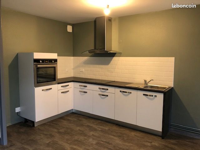 Appartement 4 pièces 96 m² · à Poitiers · 96 m² · 920 €/mois
