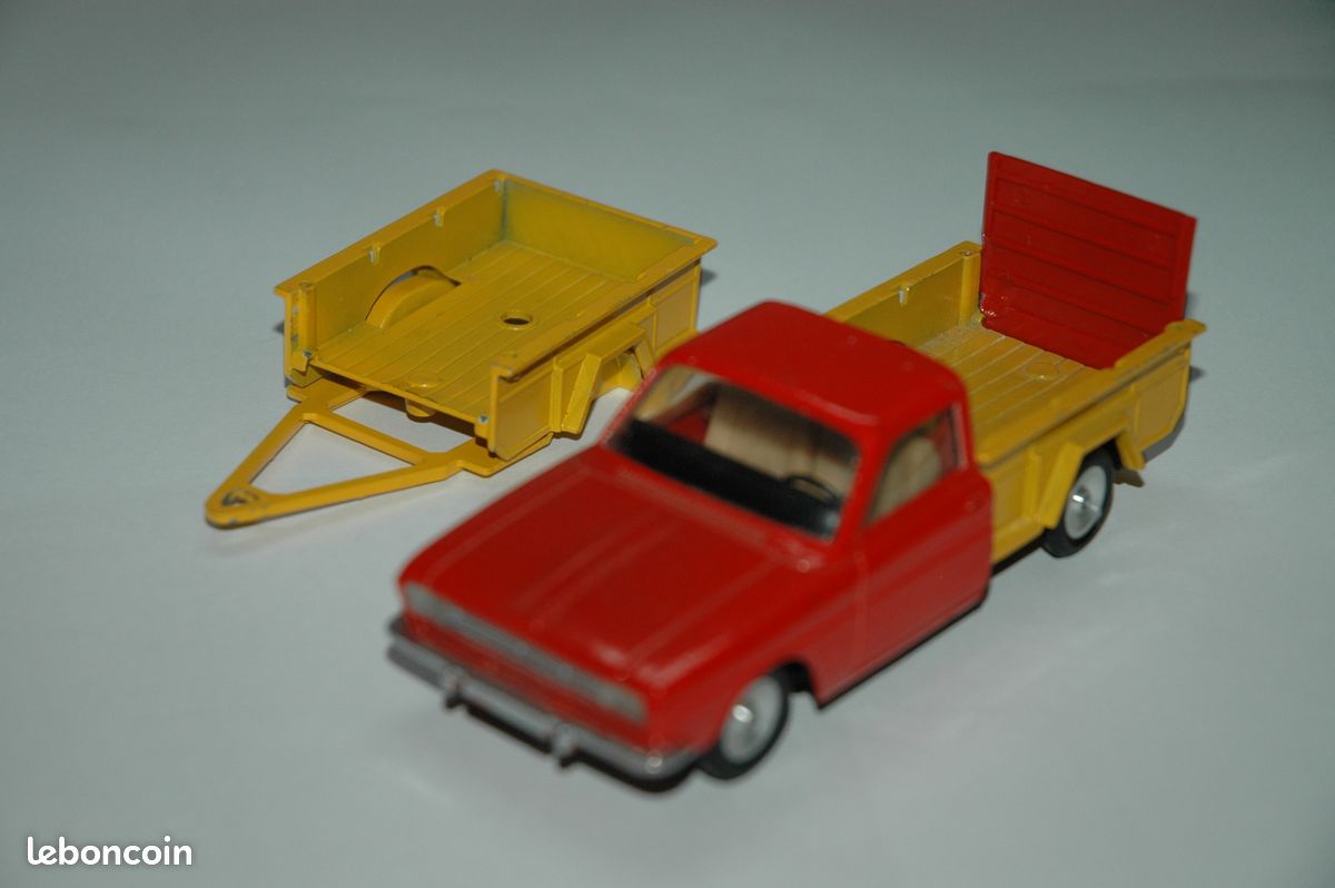 Solido démontable Pick-up rouge et jaune 1/32 (image 2)