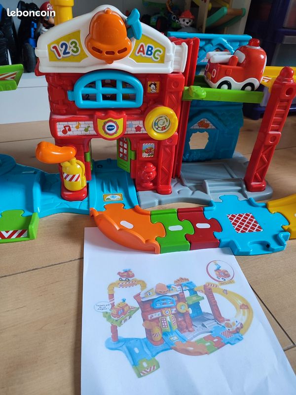 Tut tut bolide Maxi caserne de pompier (image 2)