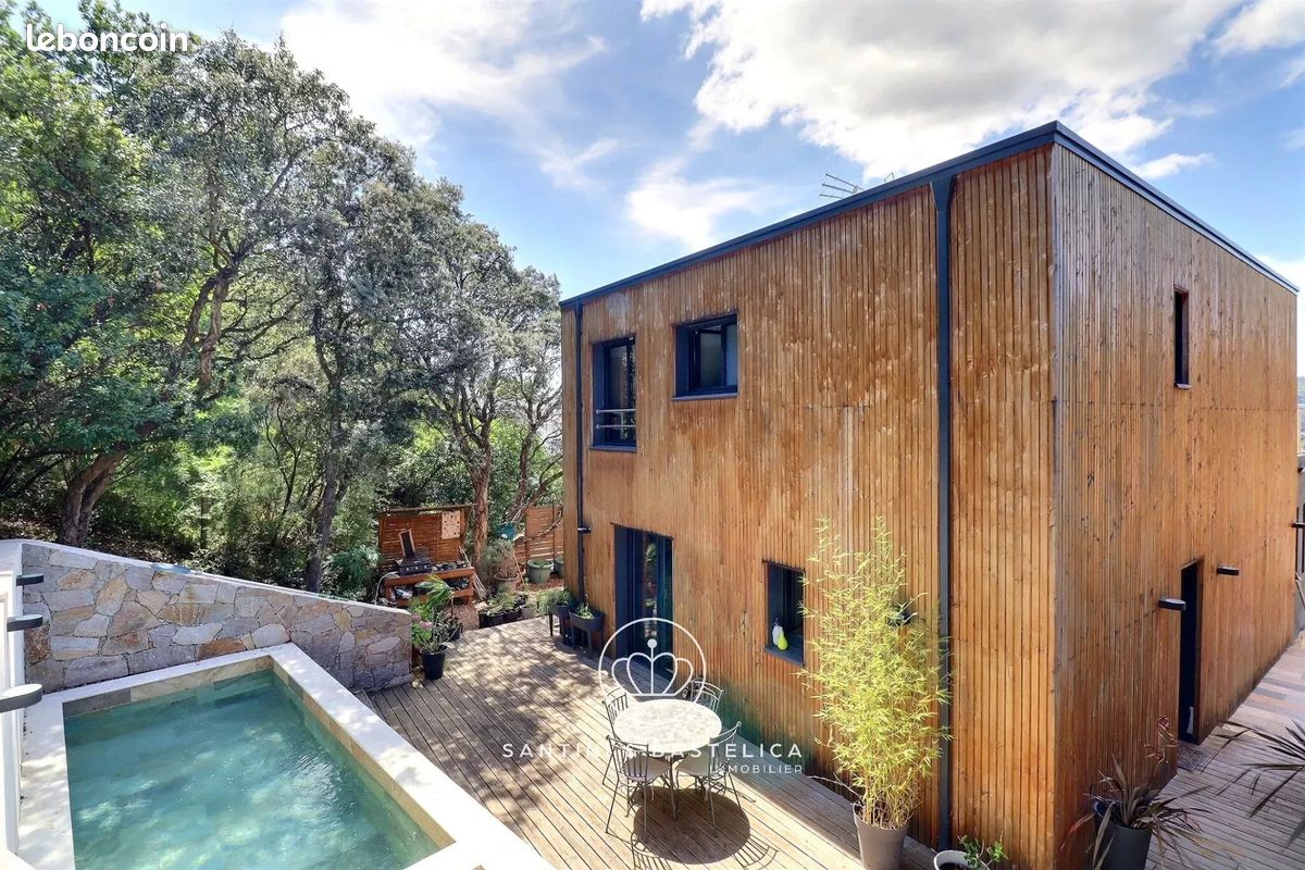 Maison 6 pièces 200 m² · à Ajaccio · 200 m² · 895 000 €