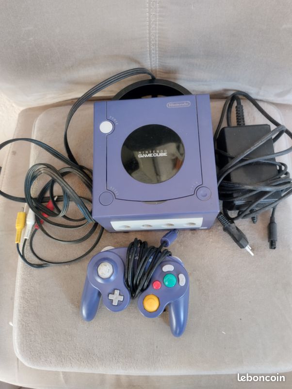 Vends CONSOLE GAMECUBE bleue (image 2)