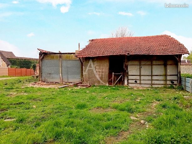 Grange 1 pièce 100 m²