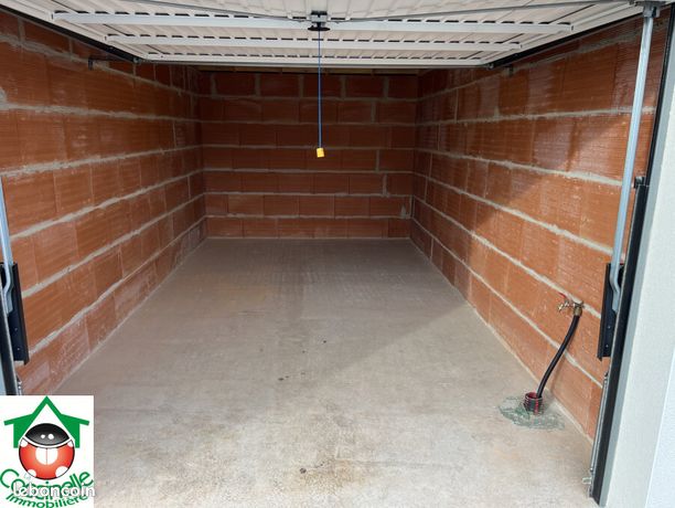 Parking/box 1 pièce 15 m²