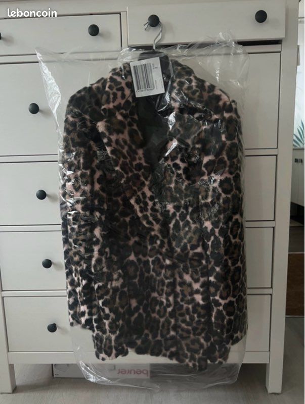 Manteau The Kooples Fausse Fourrure Léopard – Taille M, Imprimé Beige/noir/rose, Neuf Avec étiquette
