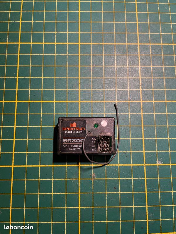 Récepteur spektrum sr300 - Modélisme