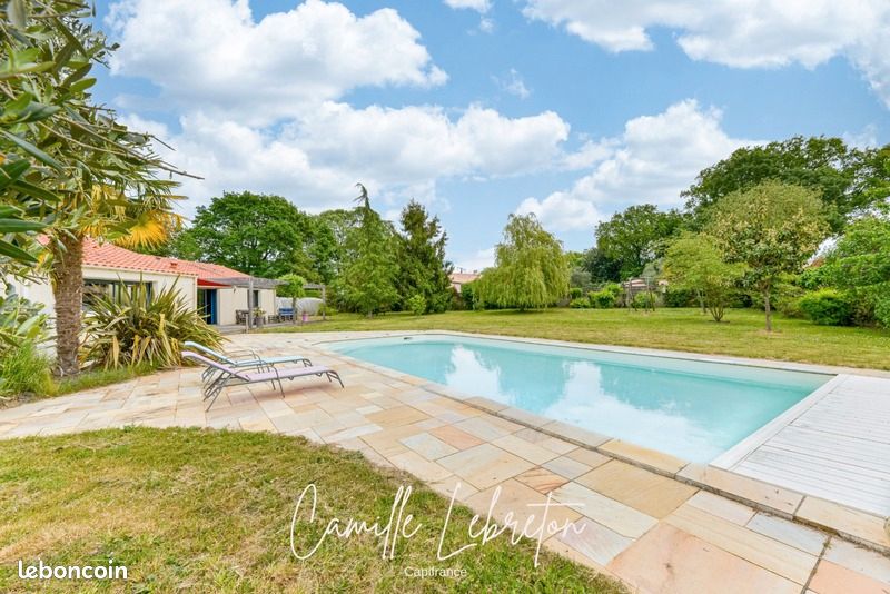Maison 7 pièces 227 m² · à Divatte-sur-Loire · 227 m² · 549 000 €