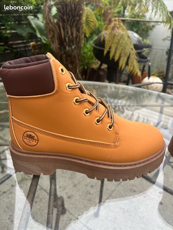 Boots Scott style timberland Chaussures