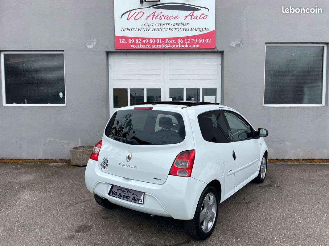 Renault Twingo 1.2 16v 75ch Night&Day Véhicules révisés et garantie (image 2)