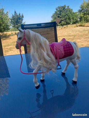 Cheval de barbie qui marche Jeux Jouets