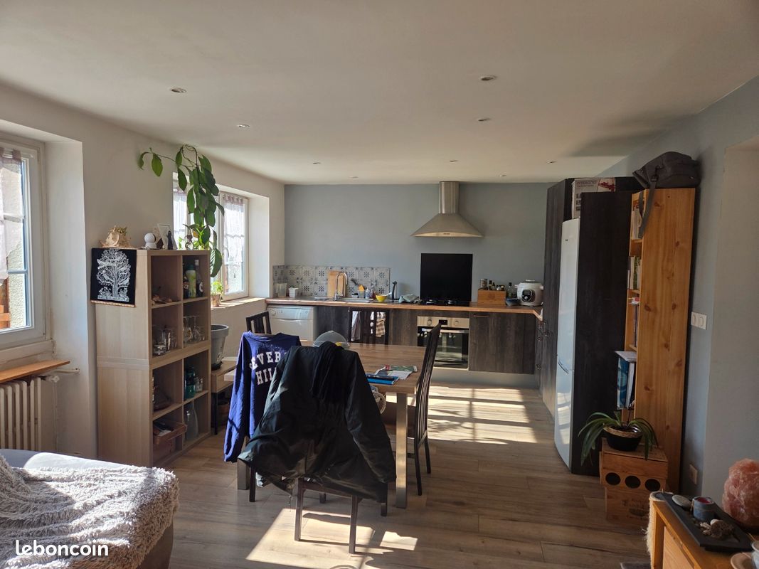 Appartement 3 pièces 65 m² · à Grand-Charmont · 65 m² · 94 000 €