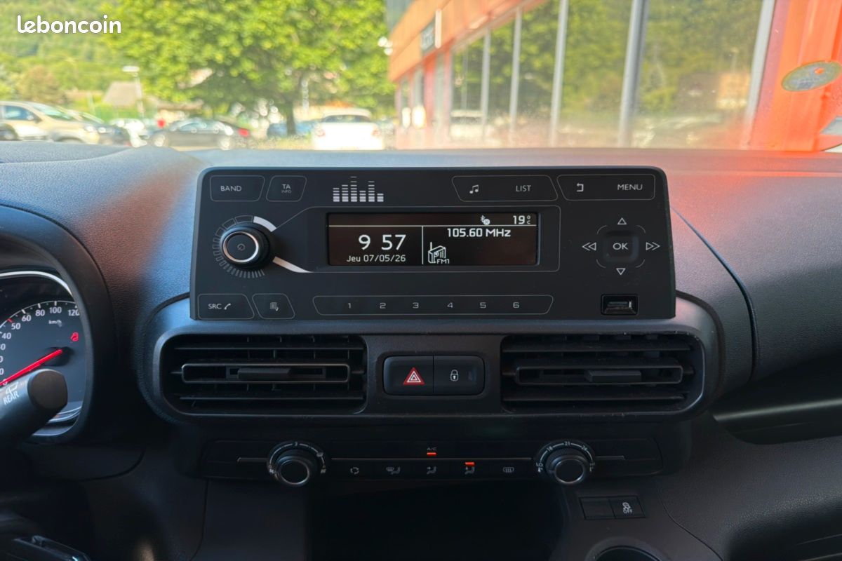 Opel Combo LIFE 1.5 D 100 ENJOY (image 4)