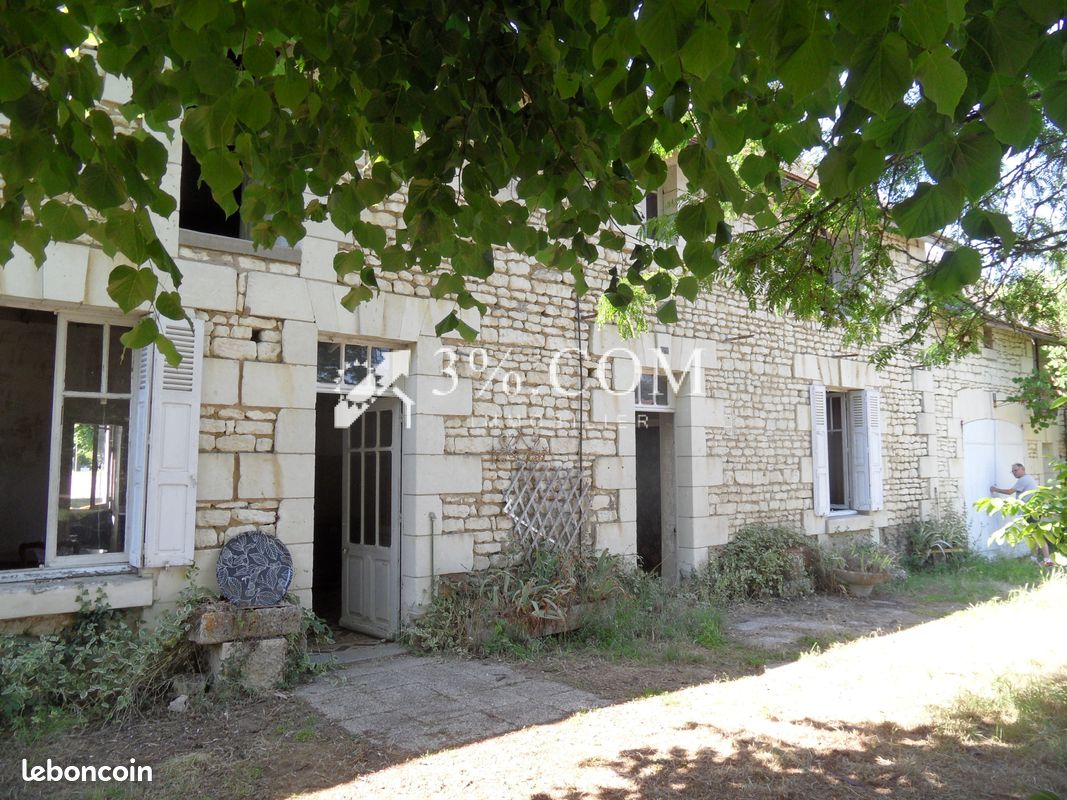 Maison 7 pièces 158 m² · à Berthegon · 158 m² · 131 000 €