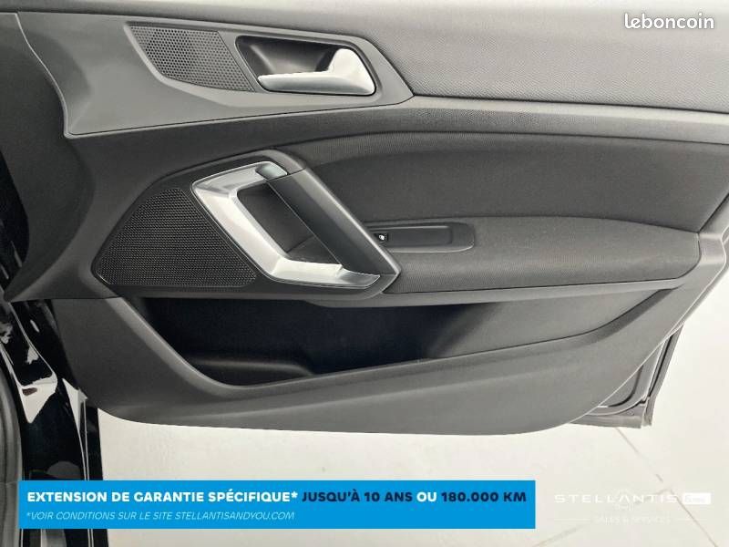 Peugeot 308 PureTech 110ch S&S BVM6 Style (image 32)