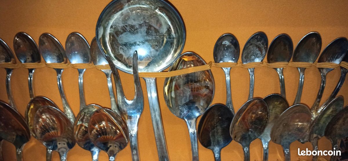 Importante Ménagère En Métal Argenté - 151 Pièces - Service De Table Complet - Occasion