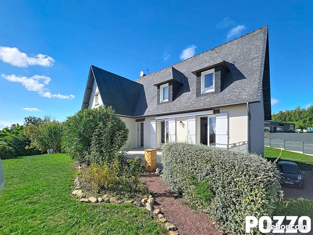 Maison 9 pièces 168 m² · à Coutances · 168 m² · 424 000 €