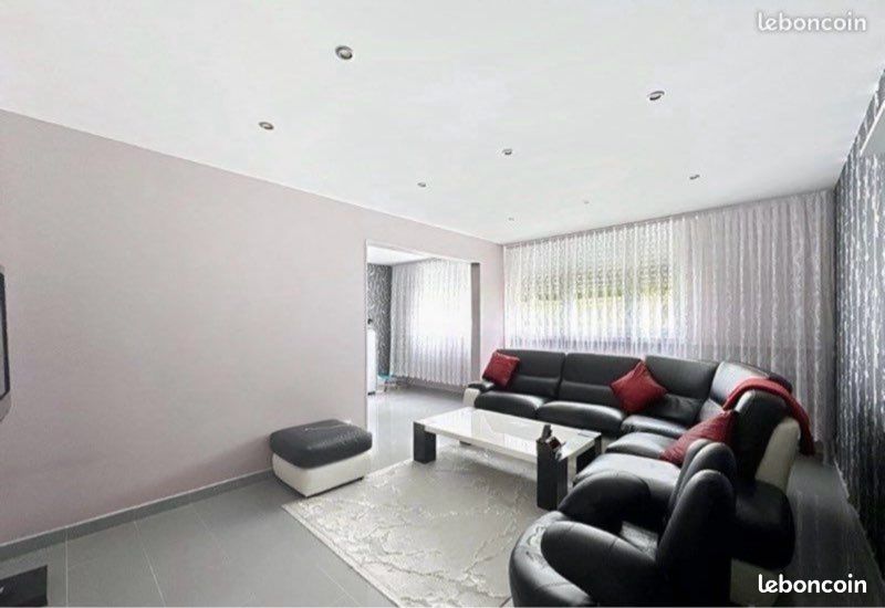 Appartement 5 pièces 90 m² · à Saint-Étienne · 90 m² · 89 990 €