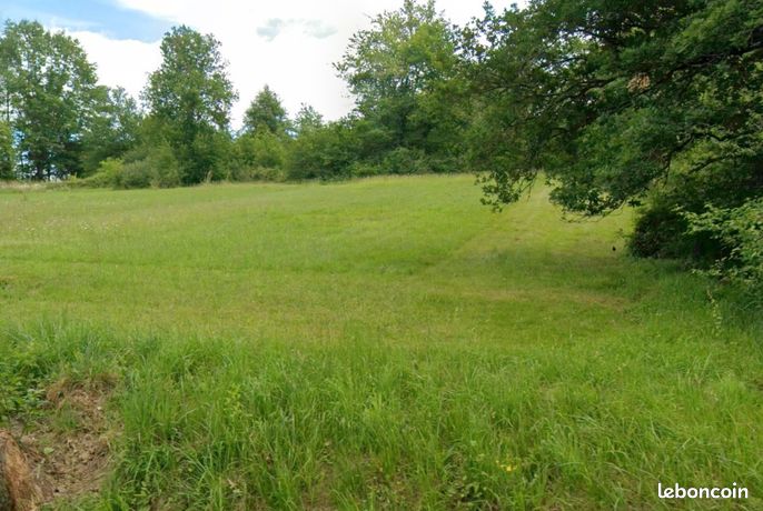 Terrain 1 800 m² Lunas