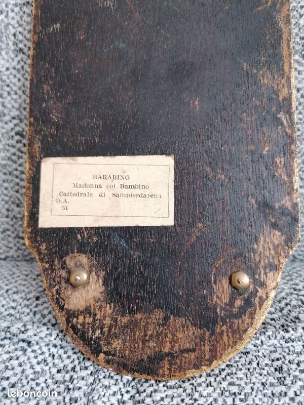 Ancien benitier en bois doré (image 7)