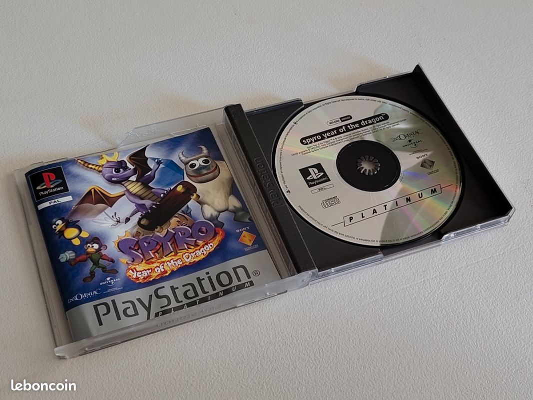 [PS1] Spyro: Year of the Dragon - Platinum (image 2)