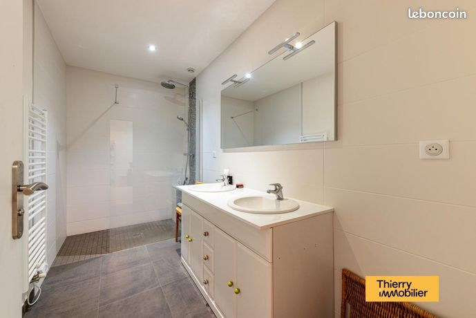 Maison 6 pièces 182 m² — 12