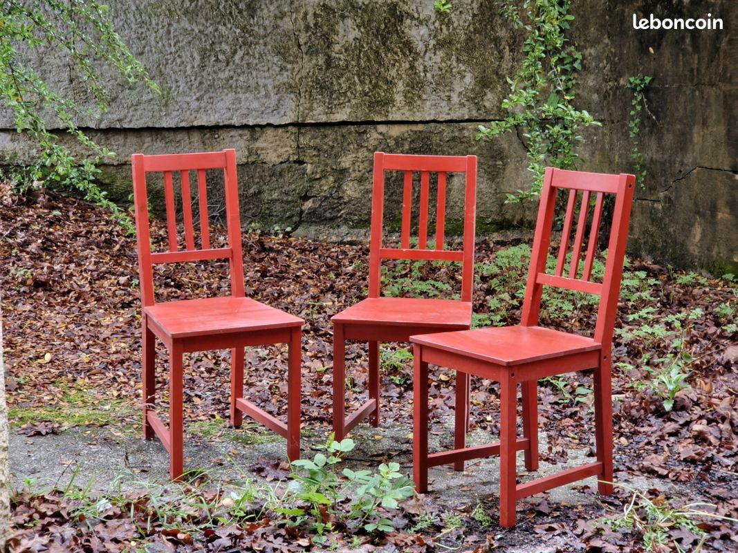 Lot 3 chaises rouge IKEA (image 1)