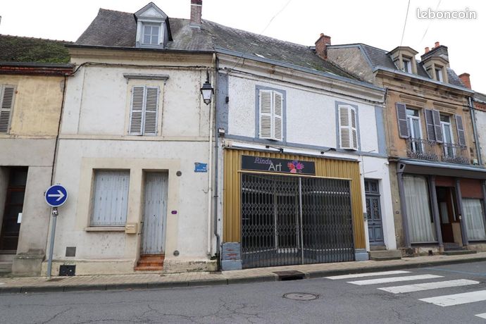 Immeuble 7 pièces 220 m²