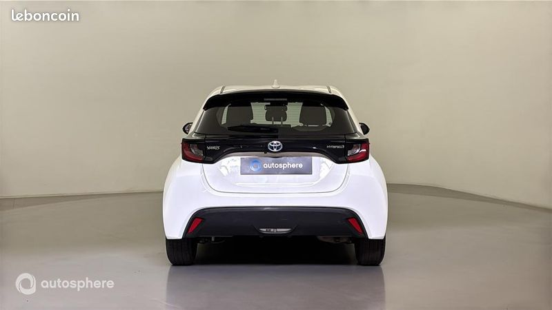 Toyota Yaris 116h Dynamic 5p MY22 (image 6)