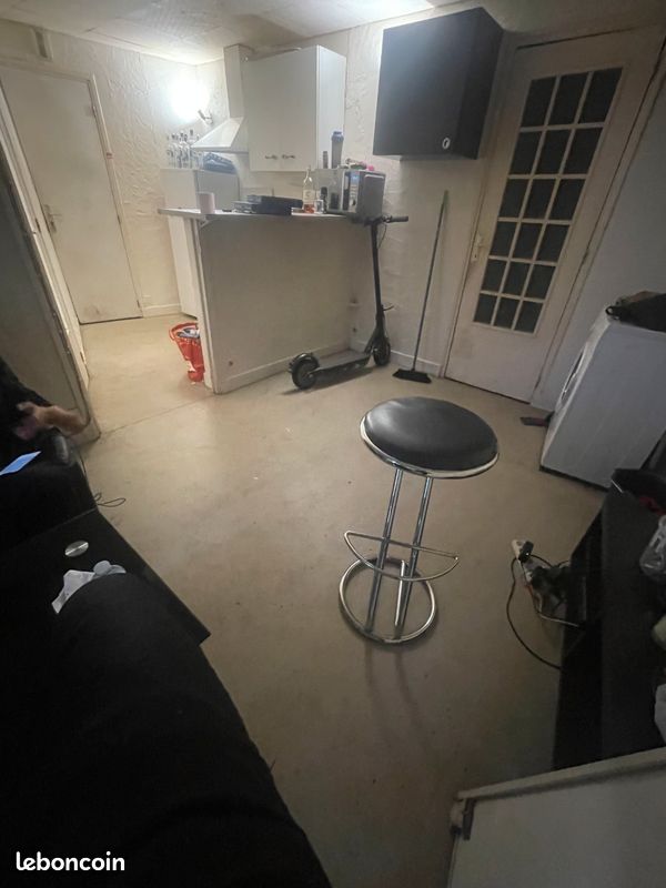 Appartement 2 pièces 27 m² · à Fougères · 27 m² · 450 €