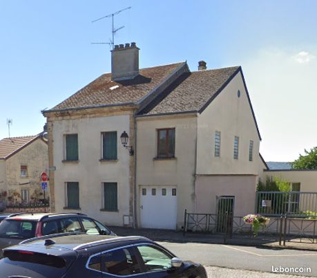 Maison 8 pièces 170 m² · à Bazeilles · 170 m² · 143 000 €