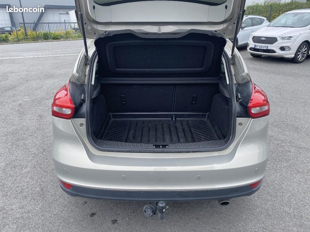 FORD FOCUS 1.5 ecoboost 182 titanium (image 24)