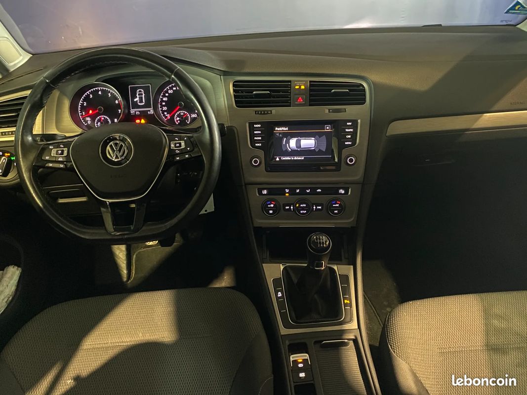 VOLKSWAGEN Golf 1.4 140ch Confortline - Radar de recul - Bluetooth (image 7)