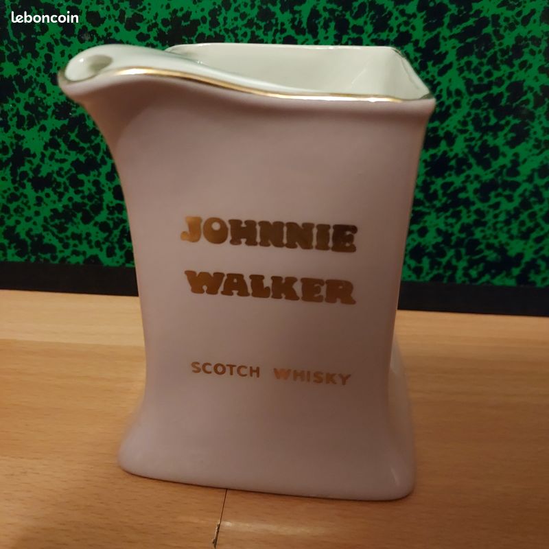 Pichets et carafes Johnnie Walker de collection de type