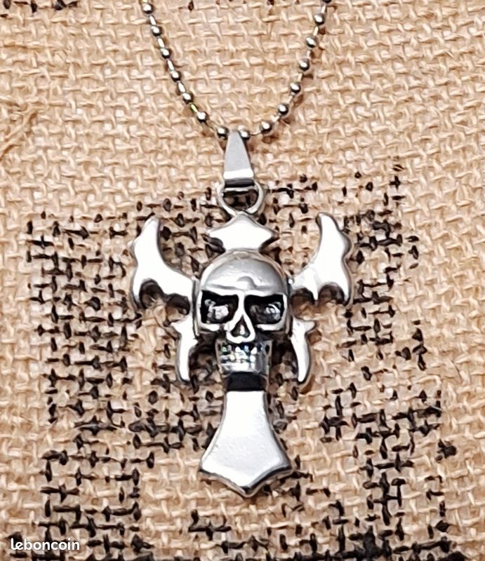 Chaîne et pendentif croix tête de mort acier inoxydable Neuf mixte (image 2)