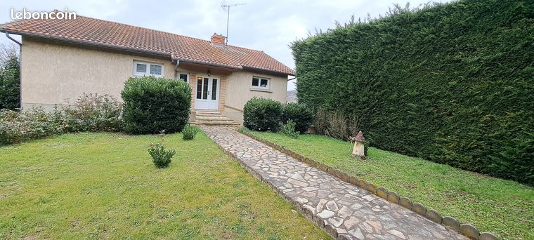 Maison individuelle 4 chambres 130 m² habitables + sous-sol + combles avec grand terrain et fort potentiel
