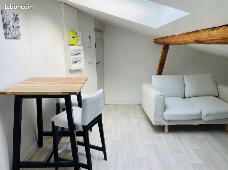 Appartement 2 pièces 20 m² · à Saint-Étienne · 20 m² · 320 €