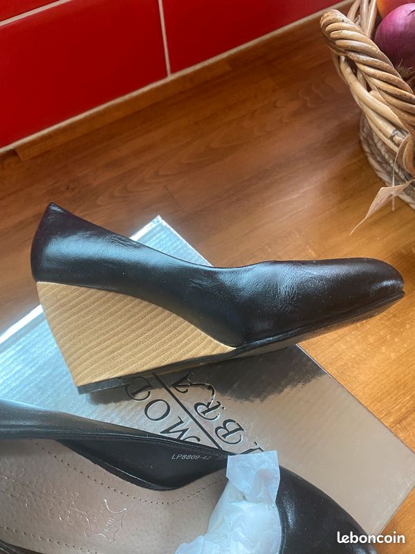 Chaussures, compensées (image 5)