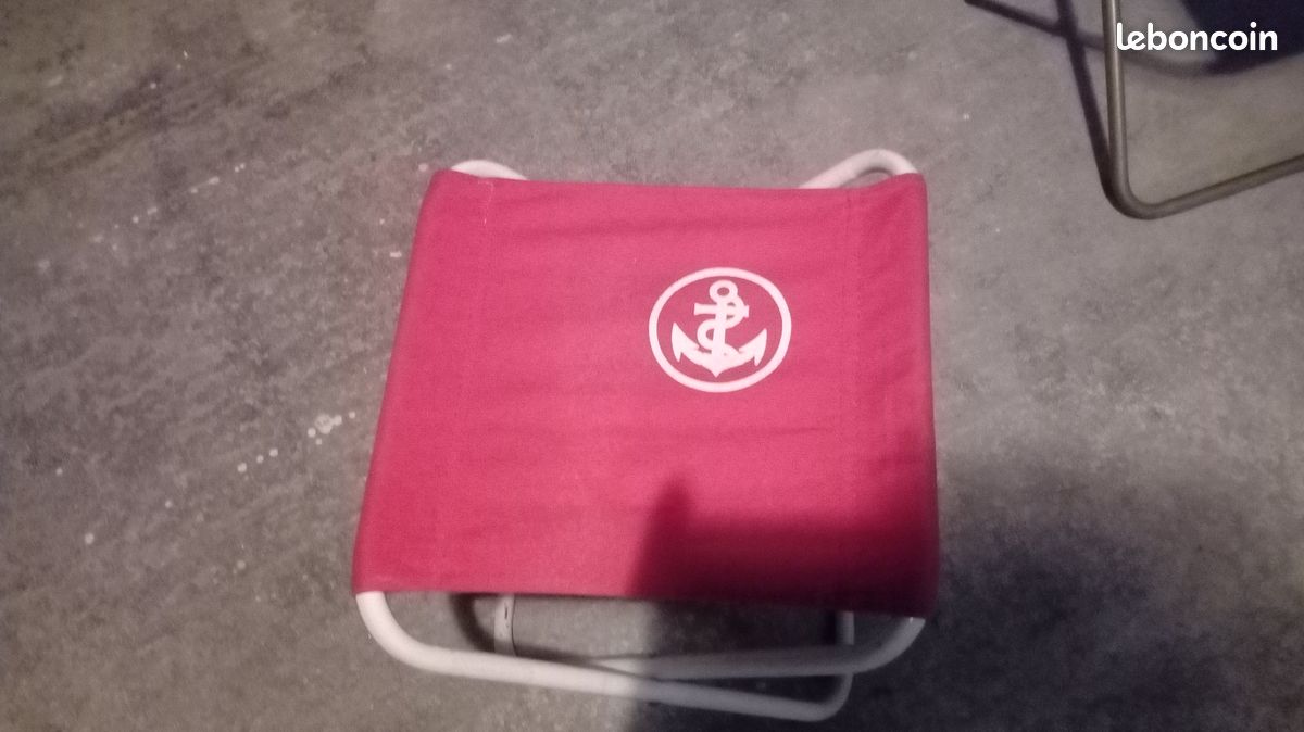 Tabouret de camping pliant (image 2)